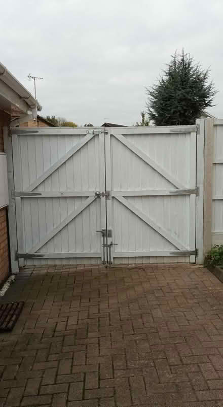Photo of free Large gates (S20 Waterthorpe) #2