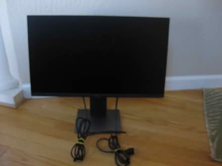 Photo of free Dell monitor (Wolf / Maria Sunnyvale) #1