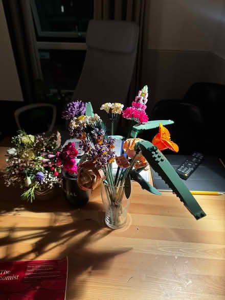 Photo of free Lego Flowers (SW6) #3