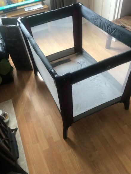 Photo of free Travel cot mamas and papas (Walton L9) #4