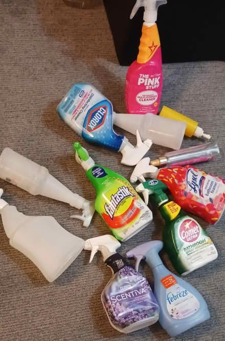 Photo of free Miscellaneous spray bottles (Mi.& Middlebelt , Inkster Mich) #1