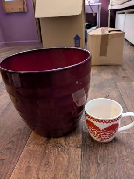 Photo of free Red decorative plant pot (Fry’s Hill OX4) #1