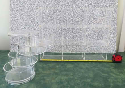 Photo of free swinging nick nack box display cubby hole storage ~ gu16 fri (GU16) #1