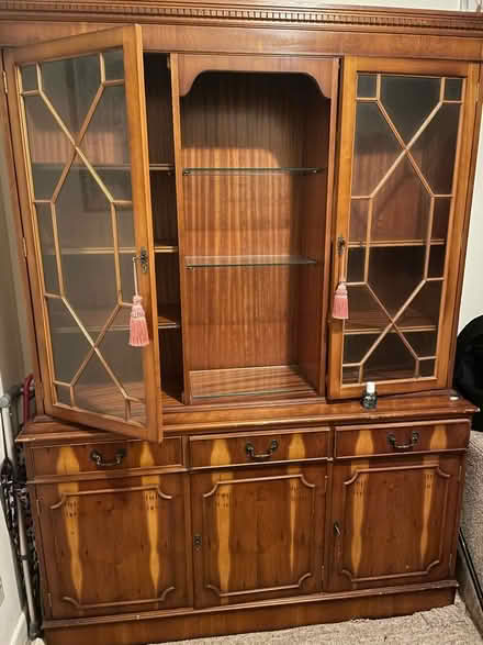 Photo of free Wooden cabinet/dresser (Fords Farm RG31) #1