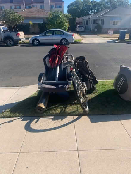 Photo of free curbside pick up (Burbank Glendale N Hollywood) #3
