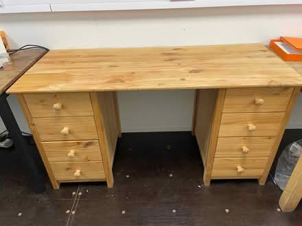 Photo of free Desk (Walthamstow E17) #1