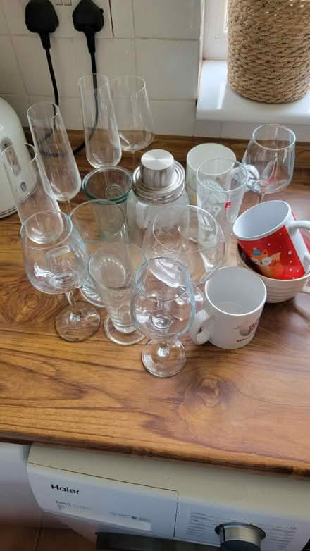 Photo of free Mixed Glasses and Mugs (Lilley, LU2) #1