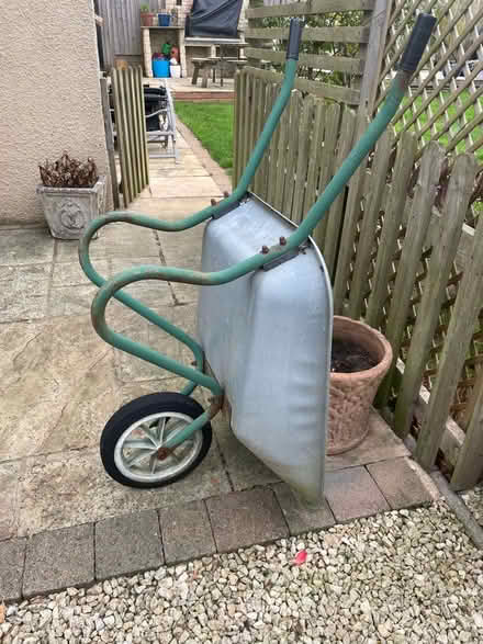 Photo of free Wheelbarrow (Bussage GL6) #2
