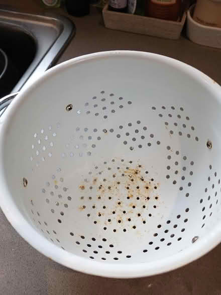 Photo of free Metal enamelled colandar (Barming Heath ME16) #2