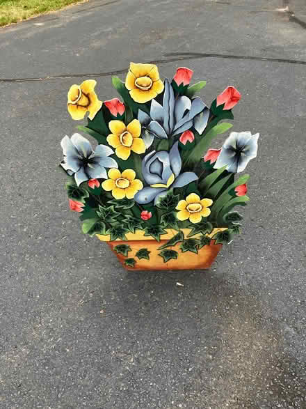 Photo of free Wooden flower board (Kennedy road stop & shop,) #1