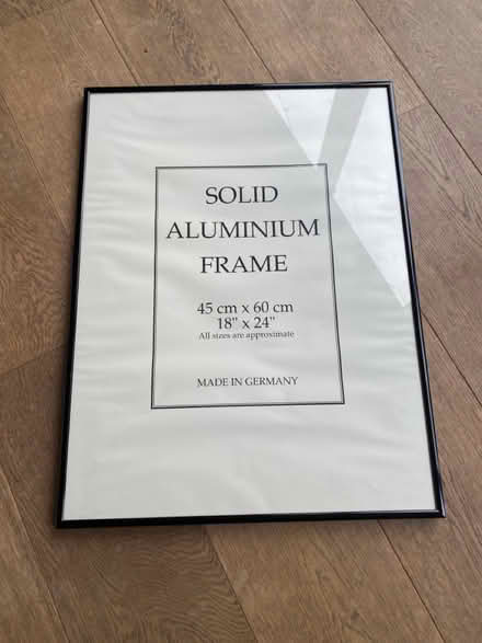 Photo of free Picture frame (Thames Ditton / Kingston) #1