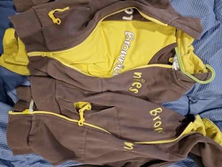 Photo of free Brownies uniform (RG4) #1
