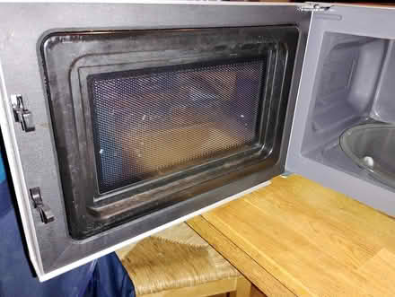 Photo of free Panasonic microwave, good condition (Hitchin SG4) #3