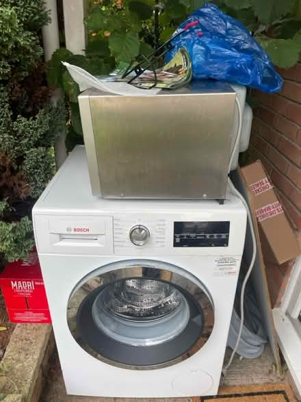 Photo of free Bosch Washing machine seal leaking (Wells BA5) #3