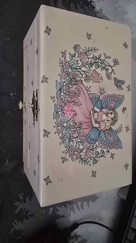 Photo of free Music box jewellery box (Woking GU21) #1