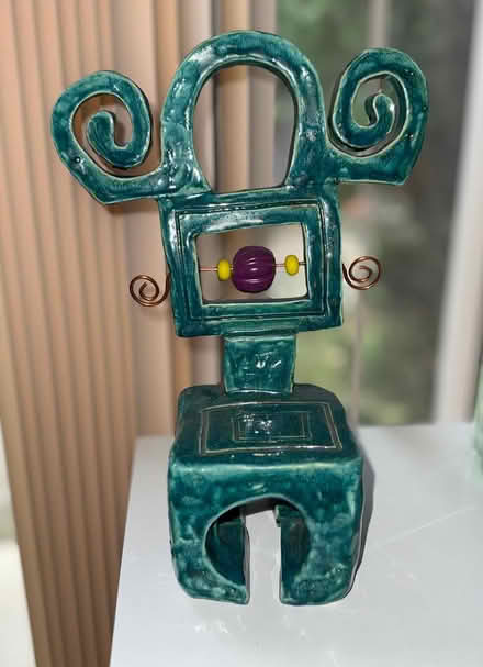 Photo of free whimsical small ceramic "chair" (Ortega Park) #1