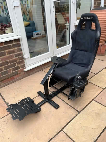 Photo of free Playseat Evolution (Foxholes SG13) #1