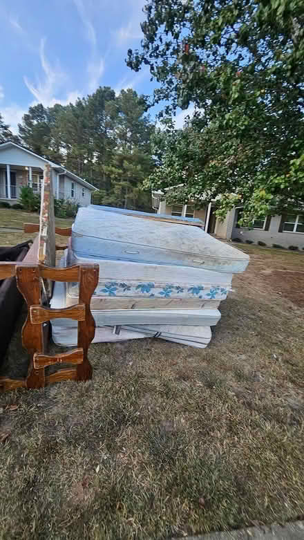 Photo of free Moving **FREE**Curbside (Rockdale) #4