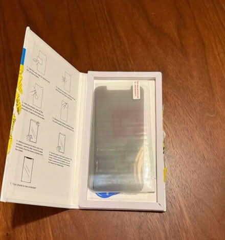 Photo of free Privacy screen for iPhone (North Hollywood) #2