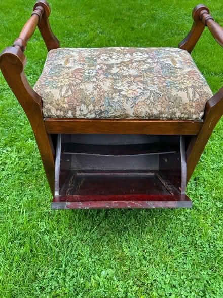 Photo of free Wooden Piano stool (Sheet) #2