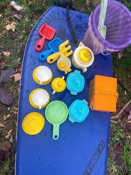 Photo of free Kids sand and mud toys (Nepean) #1