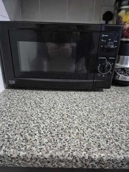 Photo of free 700w microwave (Ashington (NE63)) #1