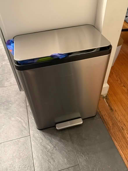 Photo of free Dual compartment step Trashcan (Midtown East) #2