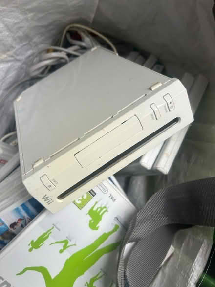 Photo of free Wii and Games (Upper Beeding) #1