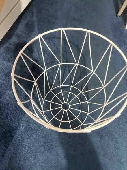 Photo of free Small basket /table (SW11 Battersea) #2