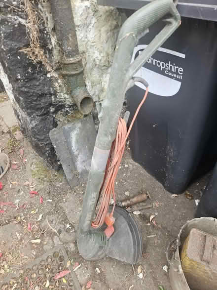 Photo of free Strimmer (SY11) #2