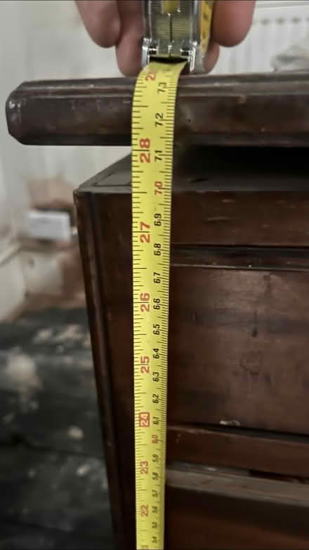 Photo of free Large desk in Bramley (Gu50ay) #4