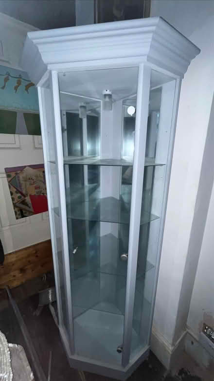 Photo of free Corner display cabinet (Gu50ay) #2
