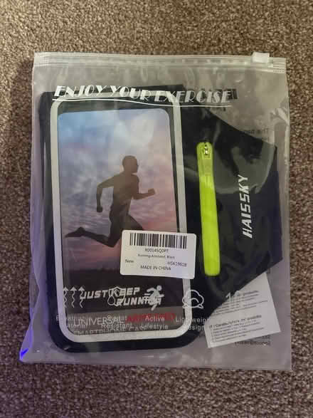 Photo of free Running armband (Win) #1