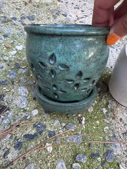 Photo of free Small pots (North Alpharetta) #4