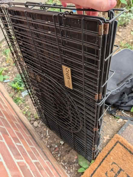 Photo of free Pet crate M/L (St Albans AL4) #2