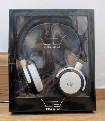 Photo of free Headphones (DA7 Bexleyheath) #1