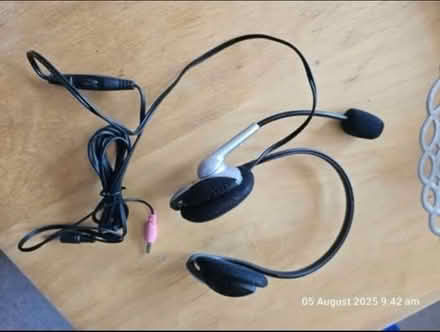 Photo of free Computer headsets (Uxbridge UB8) #1