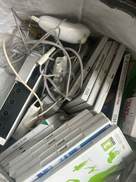 Photo of free Wii and Games (Upper Beeding) #2