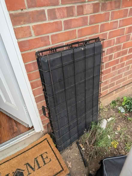 Photo of free Pet crate M/L (St Albans AL4) #1