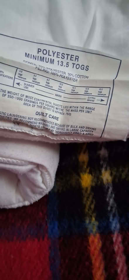 Photo of free double duvet used does need washing or recovering (Wigmore LU2) #3
