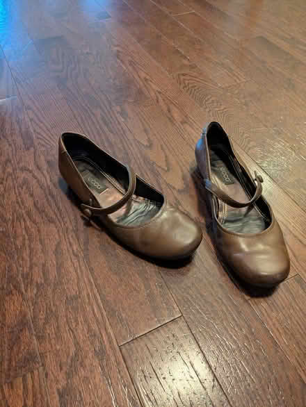 Photo of free Ecco dress shoes size 38 (Merivale and Baseline) #1