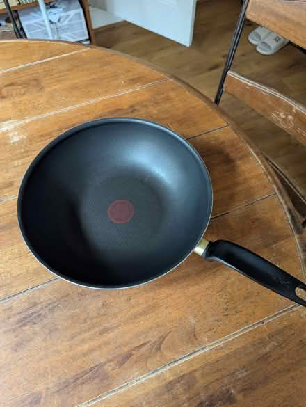 Photo of free Non stick wok (Bedford) #2
