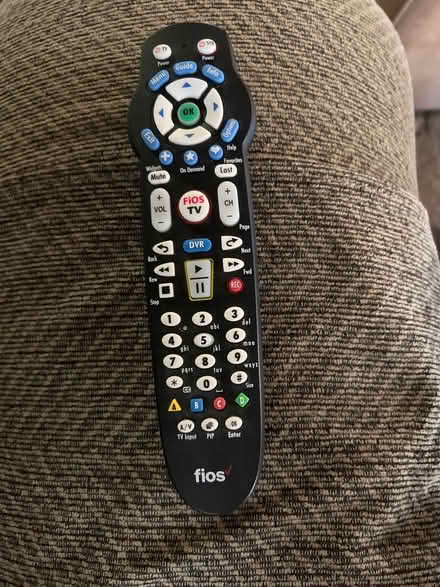 Photo of free New fios Remote Verizon (S Section) #1