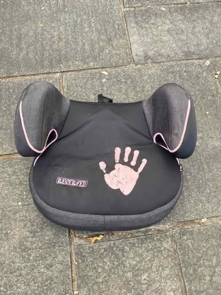 Photo of free Car booster seat (Craiglockhart EH14) #1