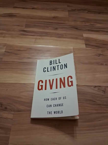 Photo of free by Clinton, Bill, 2007 (Landings, in Burke) #1