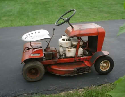 Photo of Vintage /Old ride mower/tractor. (Forest of Dean GL19) #1