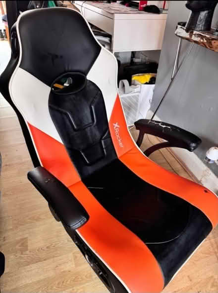 Photo of free Gaming rocker chair (Droylsden M43) #1