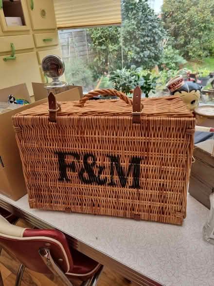 Photo of free Fortnum and Mason hamper basket (Enfield EN1) #2