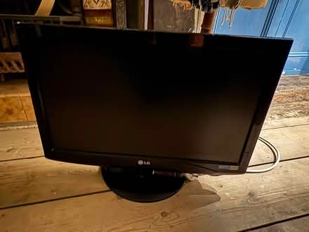 Photo of free LG Small TV (Hotwells) #1