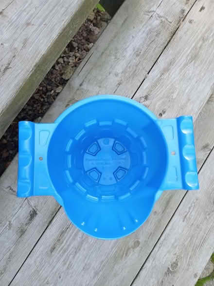 Photo of free Toy pail (Near Warden and Lawrence) #3